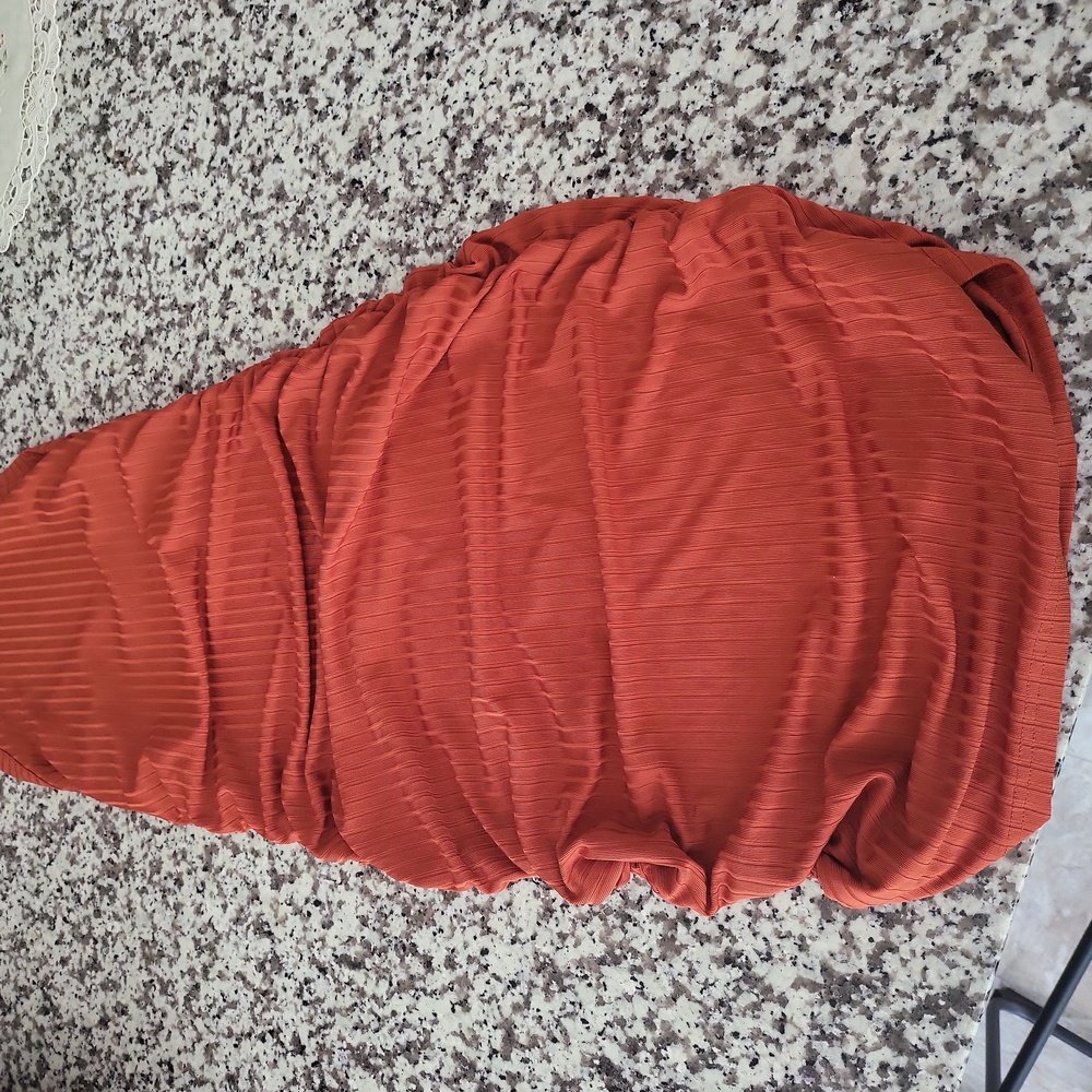 Solid Ruched Bodycon Dress - Picture 3 of 5